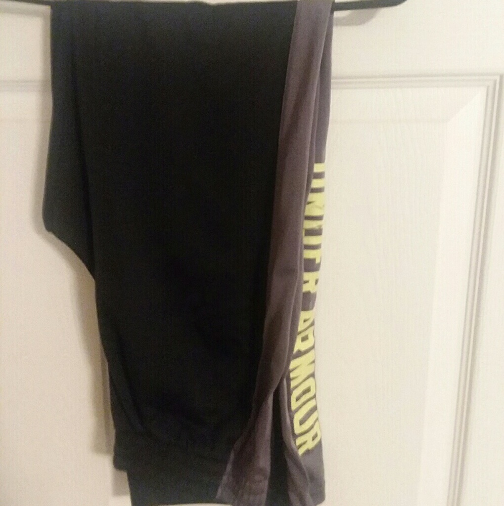 Under Armour pants 🌈